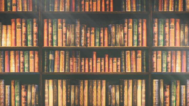 A  5 Min Quiz To Find Out If You're A True Bibliophile